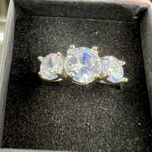 NIB 925 Sterling Silver & Zircon Engagement Wedding Anniversary Ring Size 8 - Picture 5 of 16